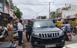 रतलाम शहर की यातायात थाना प्रभारी श्री मति निलम चौंगड के नेतृत्व मे सैलाना बस स्टैंड से काटजू नगर मार्ग तक की यातायात व्यवस्था को किया दुरुस्त
